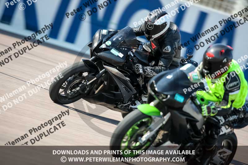 Rockingham no limits trackday;enduro digital images;event digital images;eventdigitalimages;no limits trackdays;peter wileman photography;racing digital images;rockingham raceway northamptonshire;rockingham trackday photographs;trackday digital images;trackday photos